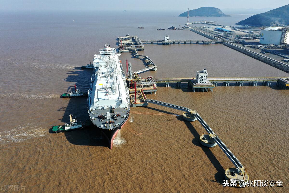 天然气储罐构造_天然气储罐安装有没有安全要求_天然气储罐的有关规范